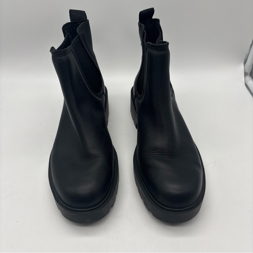 UGG Markstrum Black Ankle Booties size 9
